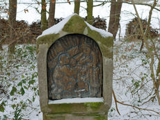 4. Fußfall nach der Neugestaltung von Stadtpfarrer W. Johannes Kowal im Winter (Foto: Karl-Franz Thiede)